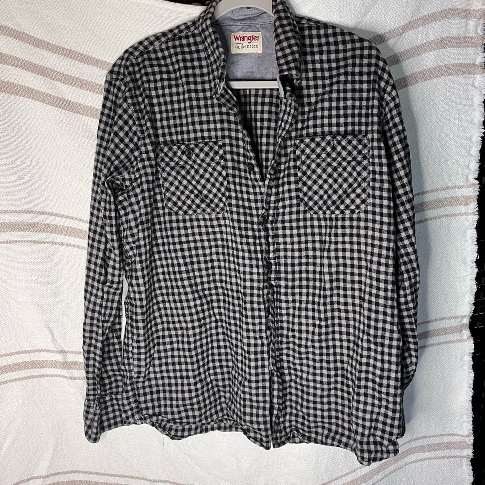 Wrangler men’s large shirt